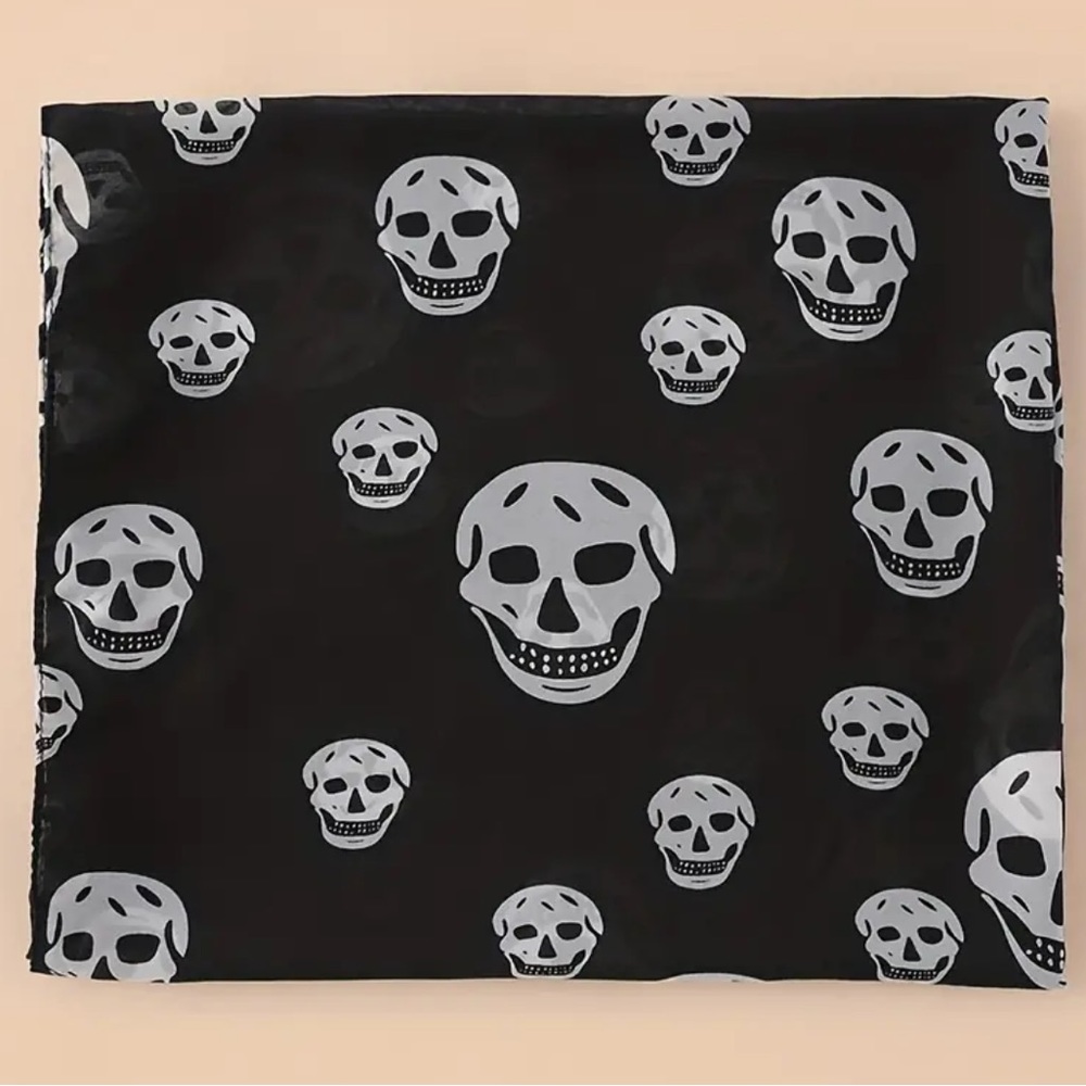 SHEER SKULLS ☠️ | Black & White Skull Print | Scarf (Brand New!) 💕✨ - Picture 5 of 12